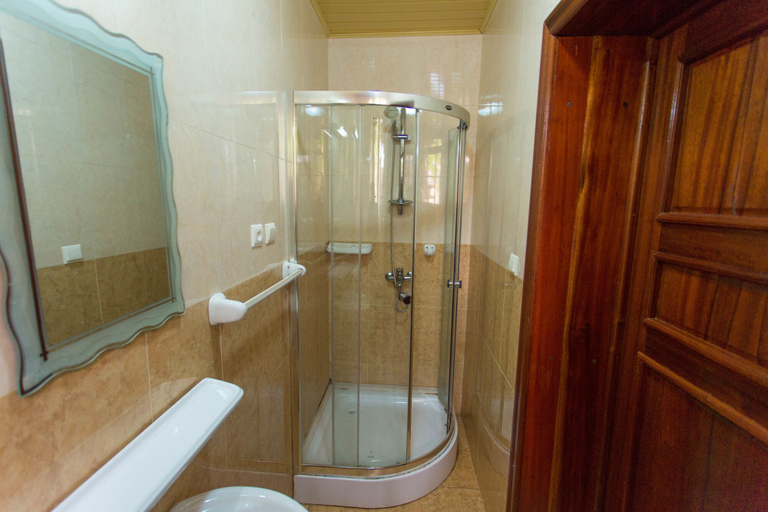 Bathroom 3, Sinai Suites Hotel, Gasabo