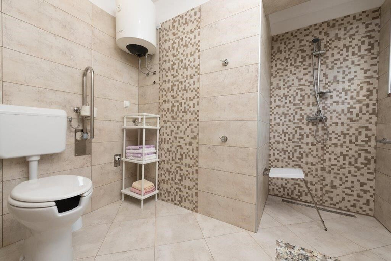 Bathroom 4, Studio Mohorovicic, Matulji