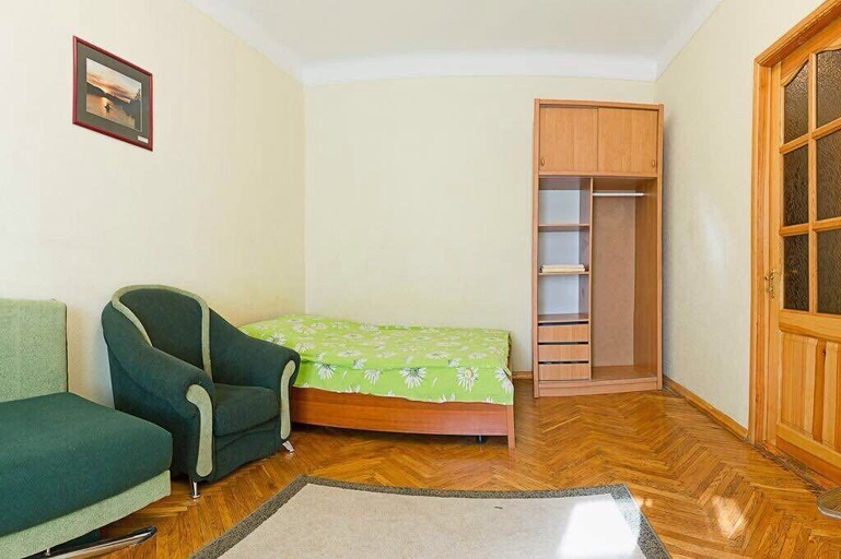 Others 3, Apart Kiev Khokhlovykh 6, Shevchenkivs'kyi