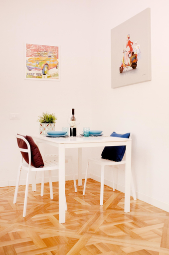 In-room dining 4, Navona Holidays House, Rome