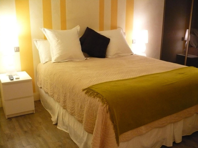 Bedroom 4, Château de Valloubière, Hérault