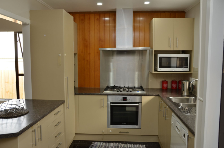 Others 5, Cozy Home East Auckland, Manukau