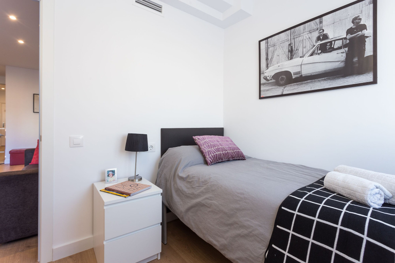 Bedroom 3, Opening Doors Sagrada Familia II, Barcelona