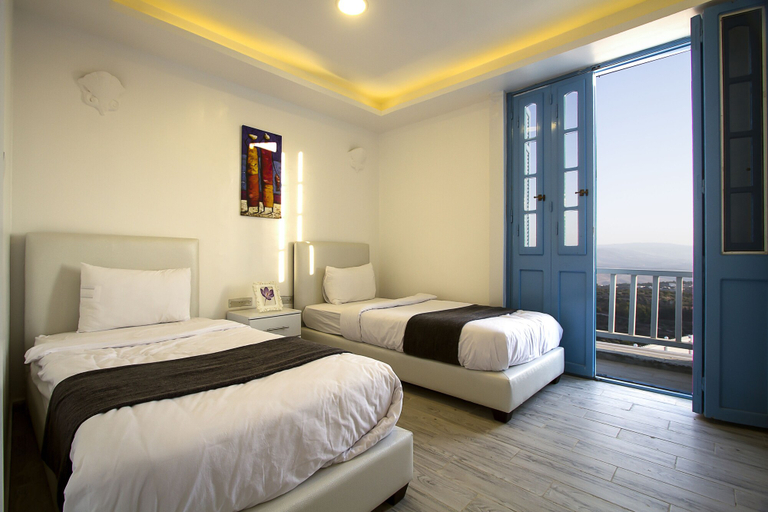 Bedroom 2, Villa Naya Branch 3 Santorini, Ajloun