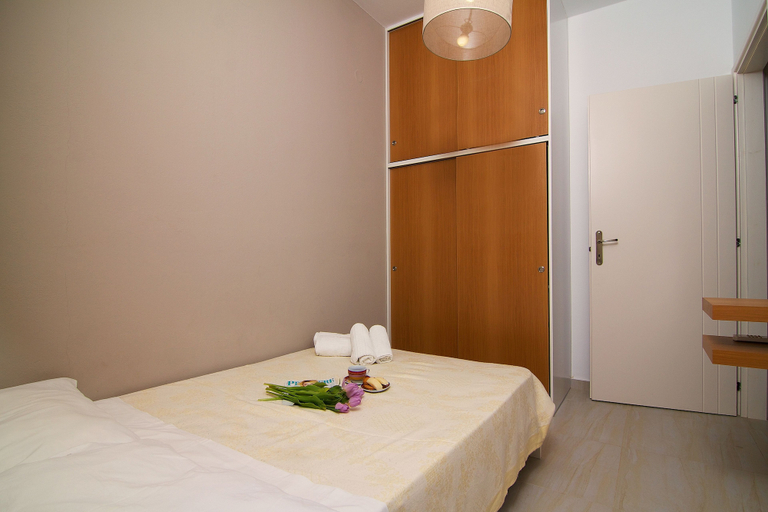 Bedroom 2, Iperion Apartment, Crete