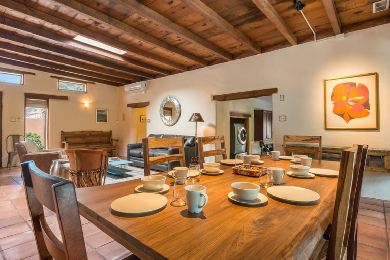 Food & Drinks, Apodaca - Spacious East Side Home With Countryside Views, Santa Fe