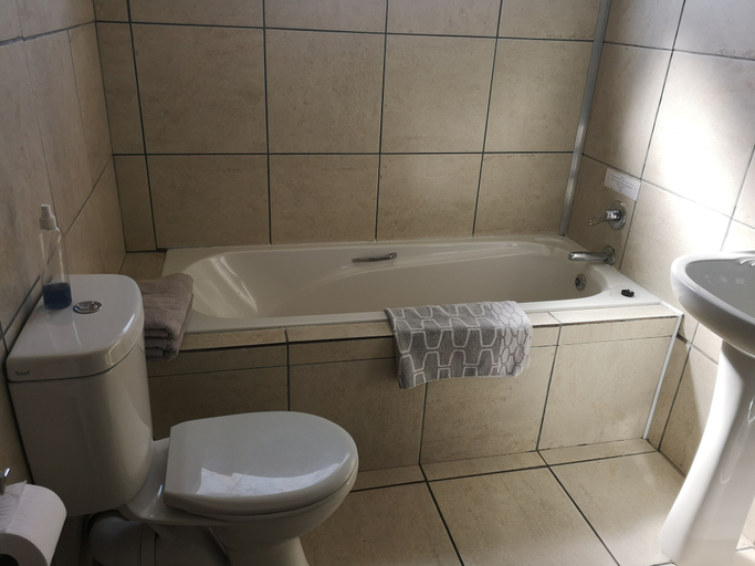 Bathroom 3, Smithland Guest Apartments, City of Cape Town
