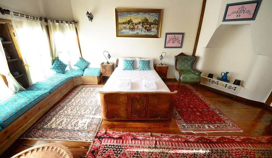Bedroom 3, Kadilar Pasazade Konagi Butik Otel, Ödemiş