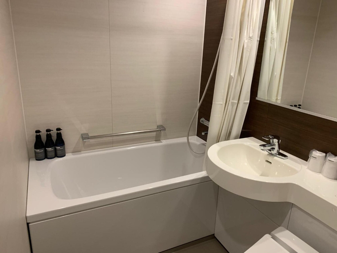 Bathroom 4, Roppongi Plaza Hotel, Minato