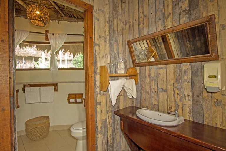 Bathroom 3, Kapawi Ecolodge & Reserve, Pastaza