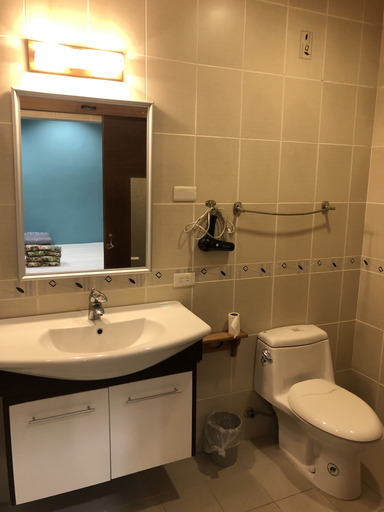 Bathroom 3, Peanut House, Pingtung