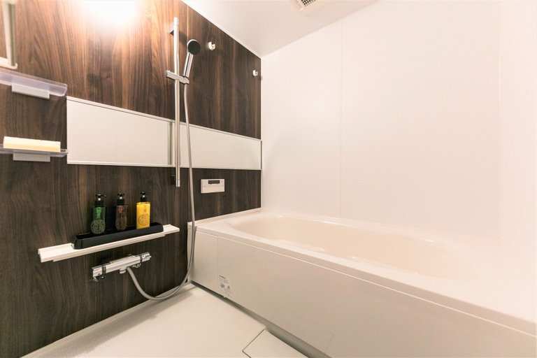 Bathroom 4, Musubi Hotel Machiya Naraya-machi 1, Fukuoka