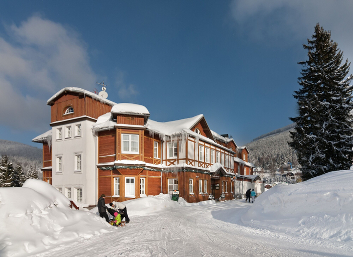 Exterior & Views 2, Hotel Sněžka, Trutnov