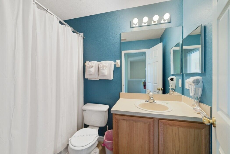 Bathroom 3, Regal Retreat, Polk