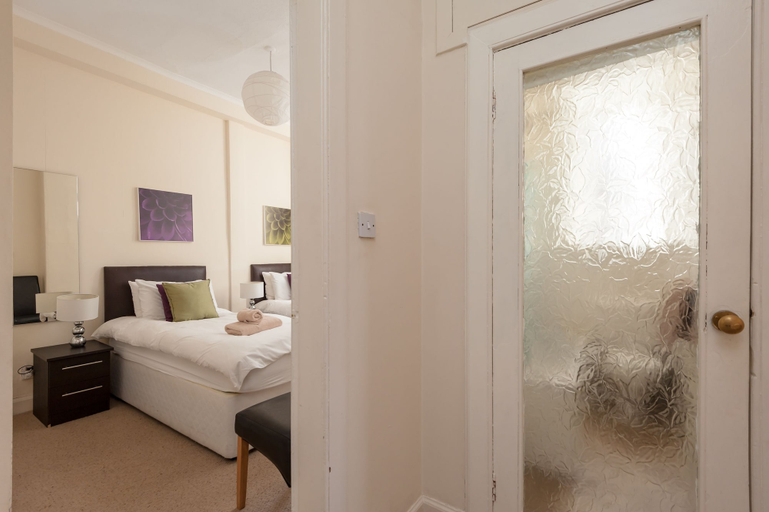 Bedroom 2, Edinburgh Rossie Apartment, Edinburgh