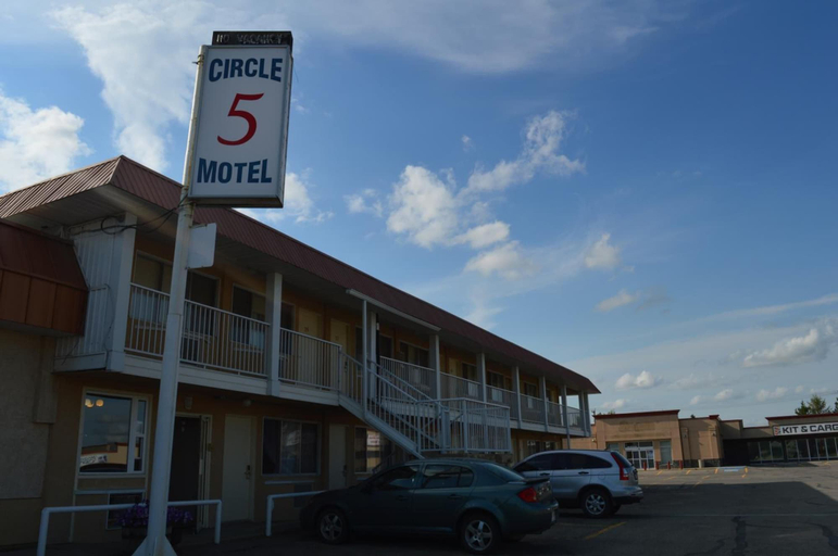 Exterior & Views 2, Circle 5 Motel, Division No. 6