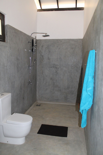 Bathroom 4, Chill Enjoy Cabanas & Restaurant, Tangalle