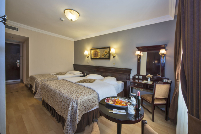 Bedroom 2, Laleli Gonen Hotel, Fatih