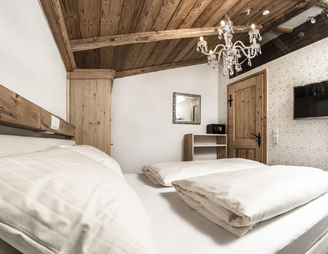 Bedroom 2, Uralp-Royal, Bludenz