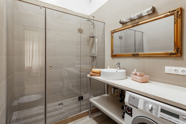 Bathroom 3, Feeria Apartment Deribasovskaya, Odes'ka