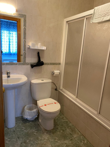 Bathroom 5, Hostal Andalucia, Málaga
