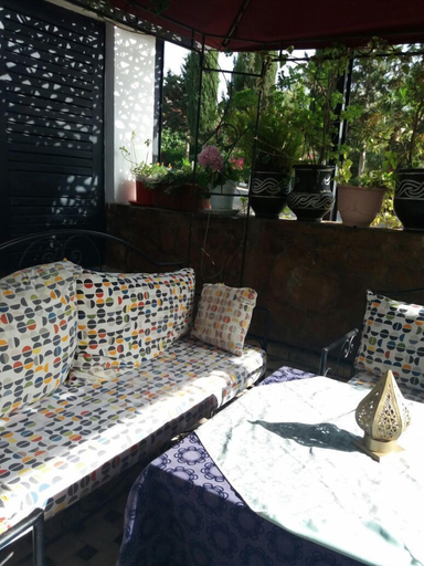 Others 5, Mdiq Chalets, Tétouan