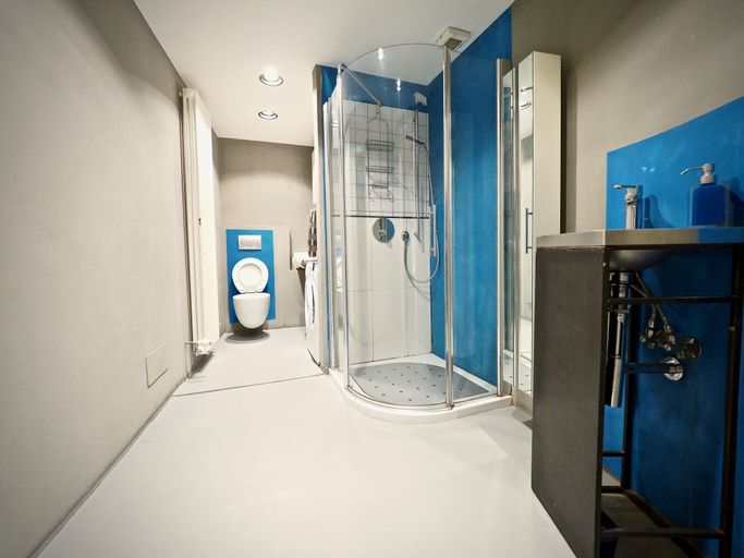 Bathroom 3, Lussuoso Loft dei Giustiniani Acquario, Genova