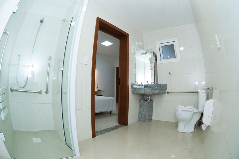 Bathroom 5, Hotel Klöppel, Blumenau