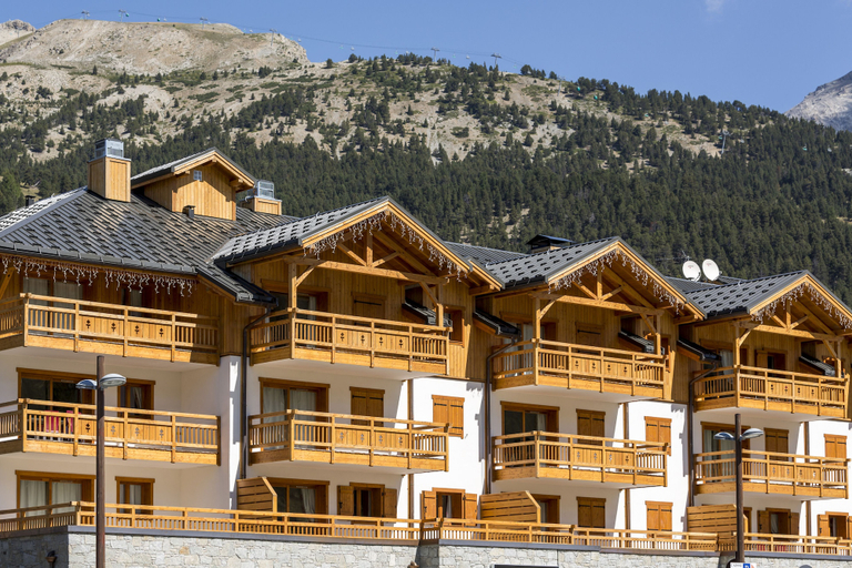 Exterior & Views 2, CGH Résidences Boutique Le Napoléon, Hautes-Alpes
