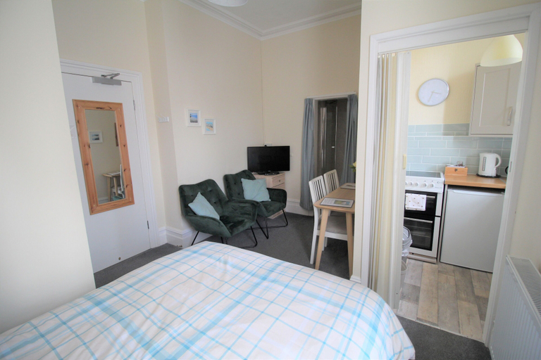 Bedroom 3, Chelston Dene Holiday Apartments, Torbay