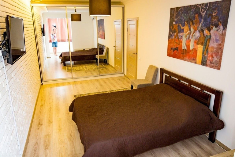 Bedroom 3, Happy nights in friendly AP, Kharkivs'ka