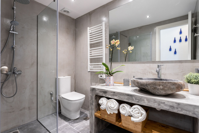 Bathroom, Ancient Agora Apartments, Attica