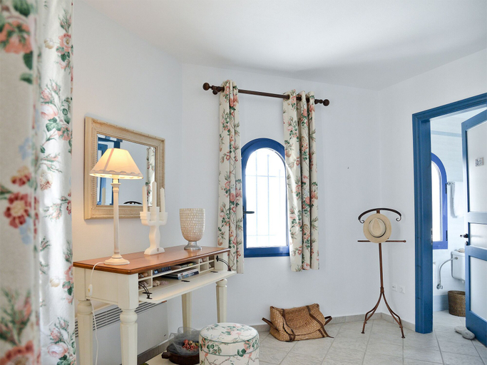 Bathroom 4, Blue Fort, Peloponnese
