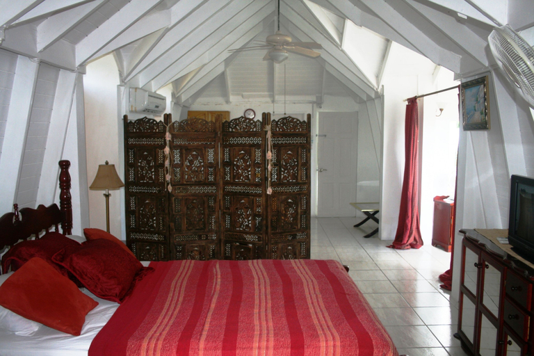 Bedroom 2, Fairview Guest House