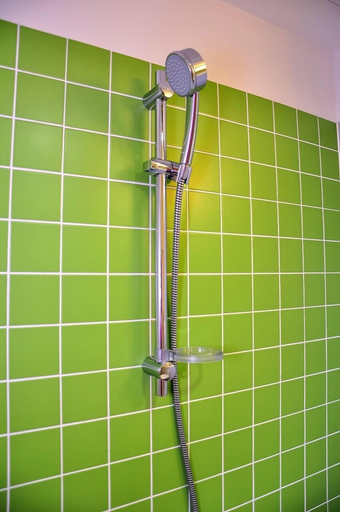 Bathroom 3, Bogorodskoe Hotel, Western