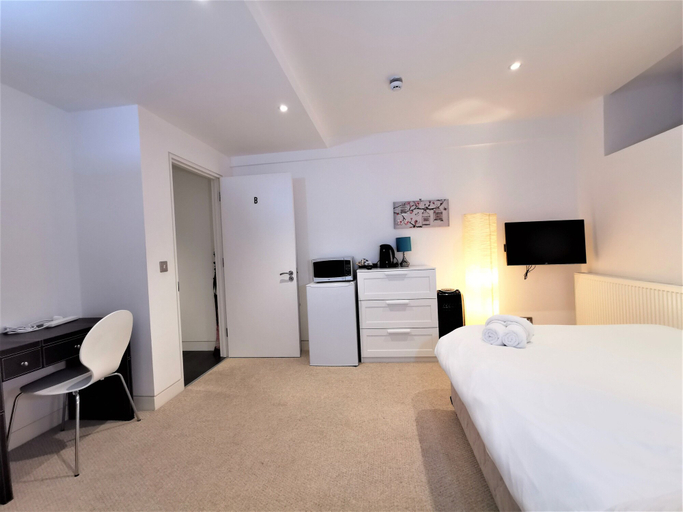 Bedroom 4, Spacious Double Room with en-suite - 2b, London