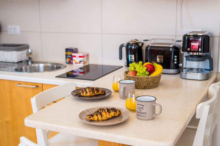 Food & Drinks, Midtown Apartments, Dubrovnik