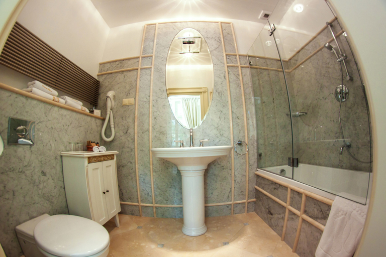 Bathroom 3, Willa Różana - Ormonde Resorts, Puławy