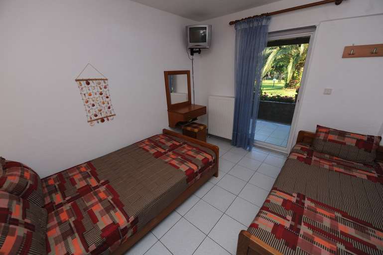 Bedroom 2, Nefeli Studios, Central Macedonia