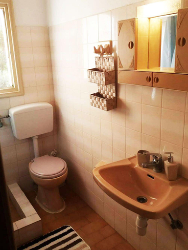 Bathroom 5, Joanna Apartments, Ionian Islands