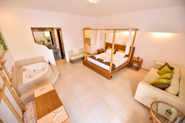 Bedroom 4, Queen Suites, South Aegean