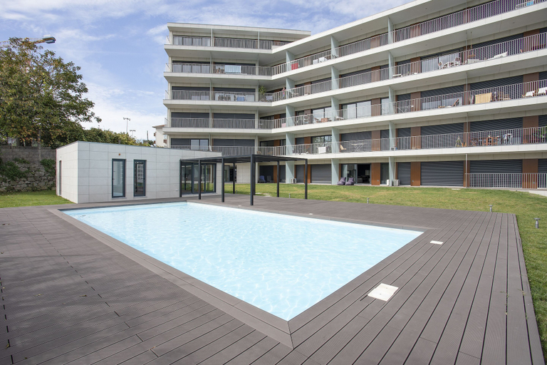 Exterior & Views 2, Liiiving in Porto - Dragão Pool View, Porto