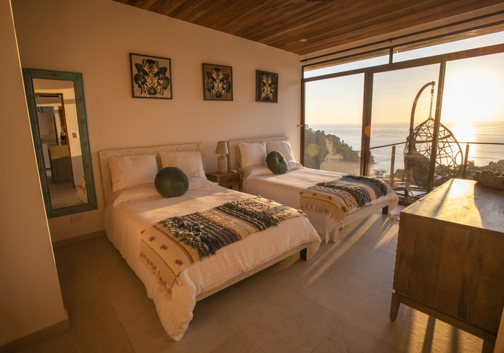 Bedroom 3, Villas Mangata, Aguirre