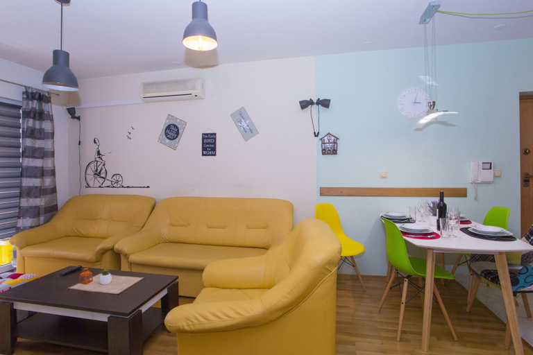 Others 4, Apartaman Hit, Makarska