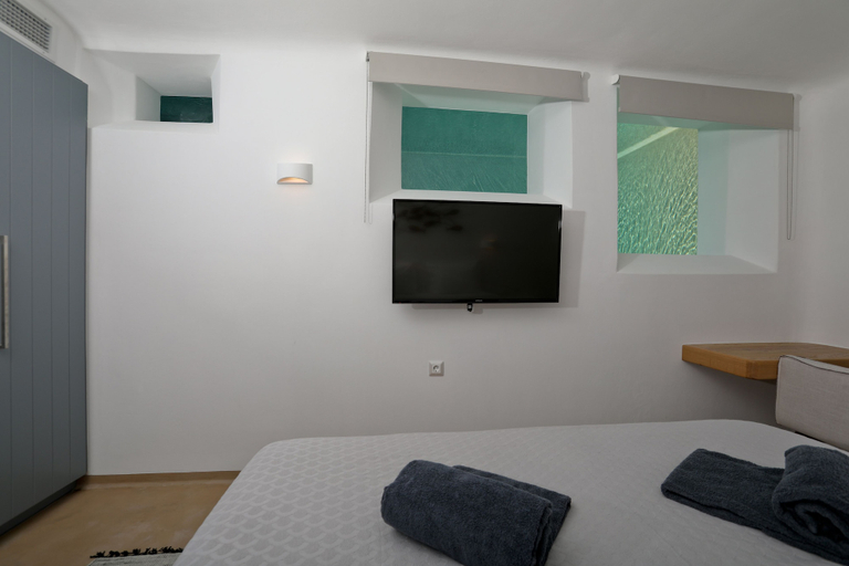Bedroom 3, Villa Sunflower, South Aegean
