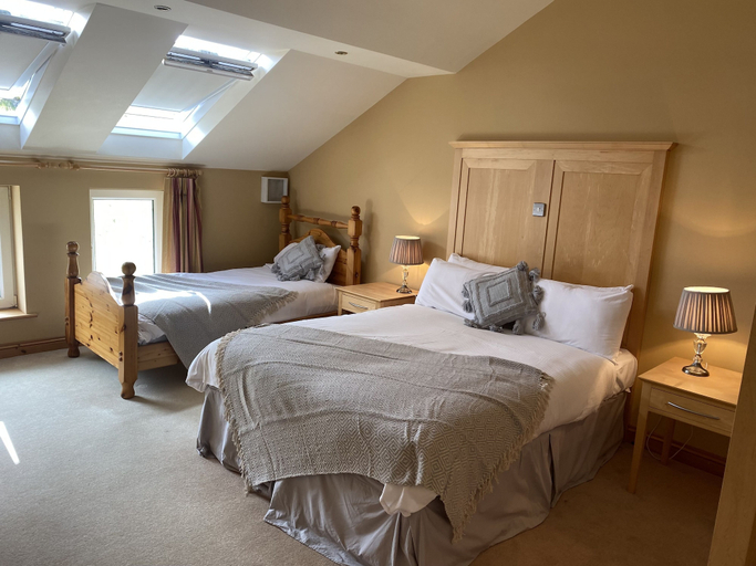 Bedroom 2, Atlantic Lodge