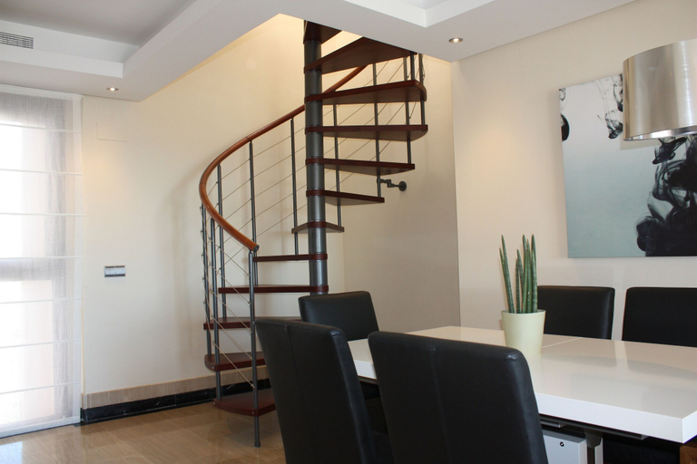 Others 5, First Line Penthouse With Private Pool, Málaga