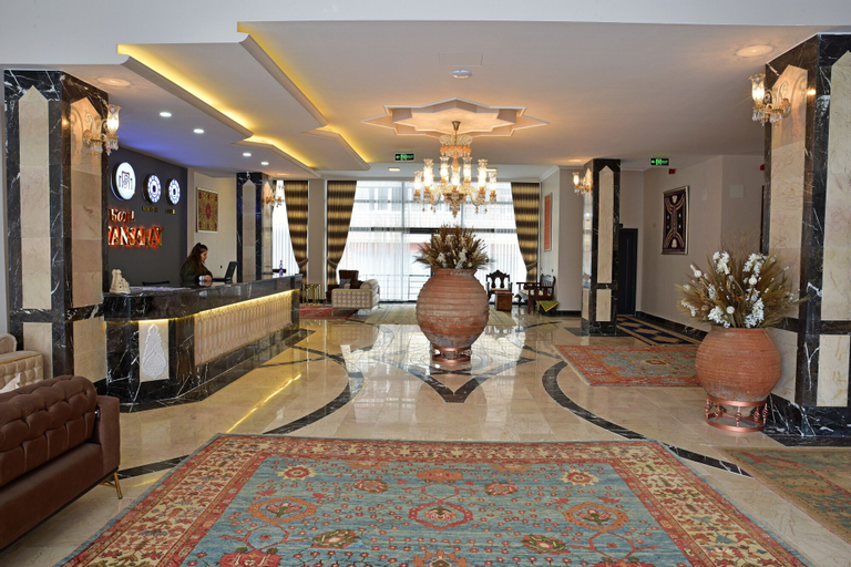 Hotel Sultansaray Sultanhanı, Merkez