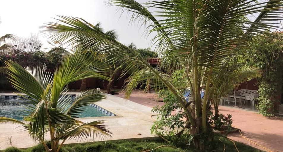 Others 3, Almadiana Residence, Mbour