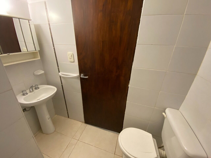 Bathroom 3, RAÍCES, San Rafael